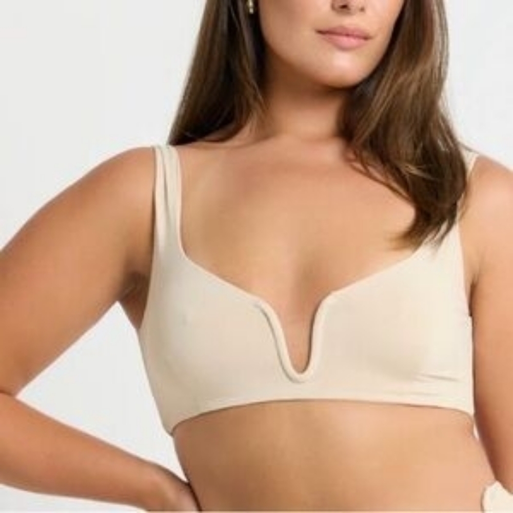 NWT Riot Swim Bri Top Bikini In Coconut Color